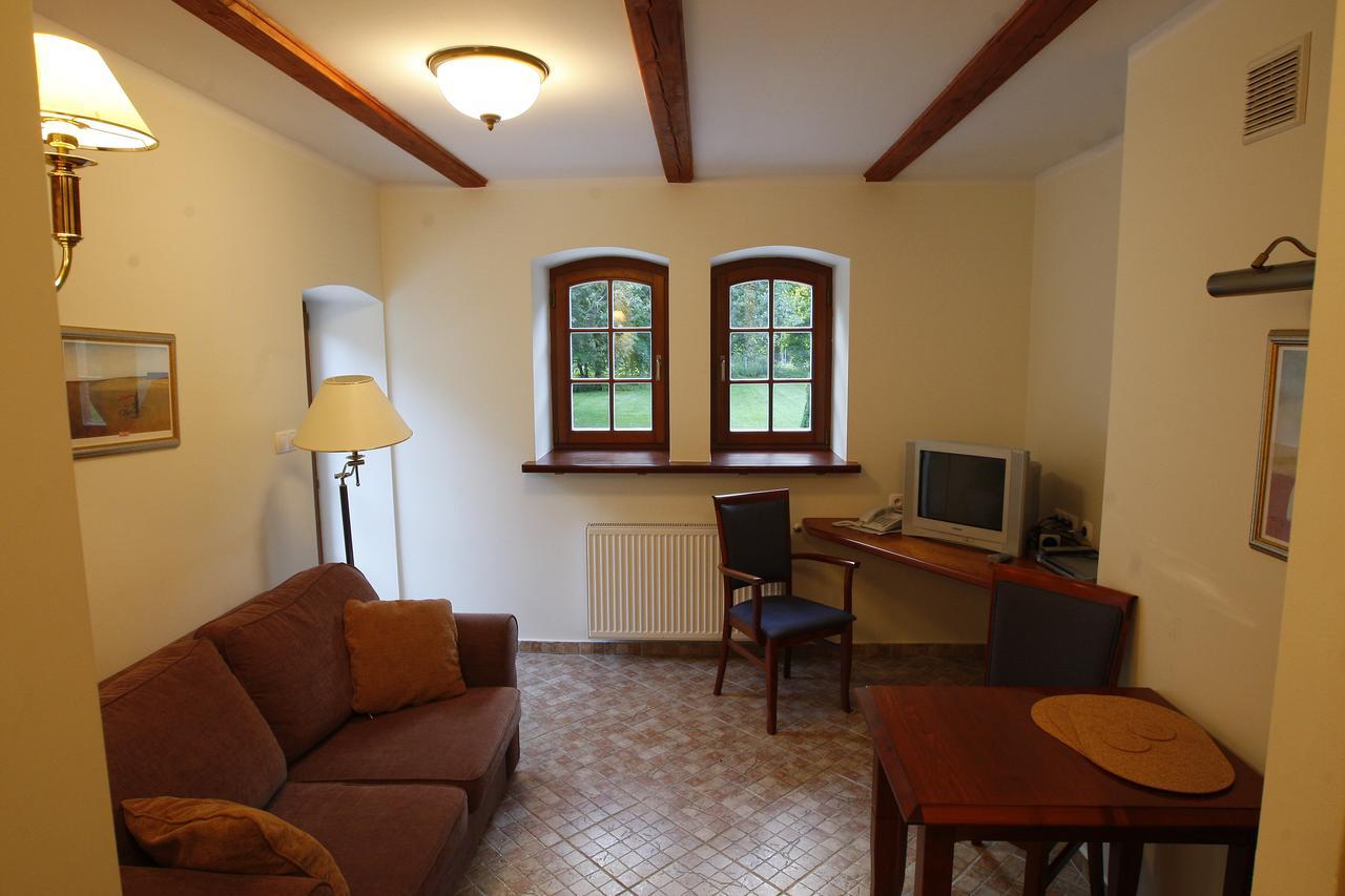 Bed and Breakfast Lesniczowka Nibork Nidzica Exterior foto